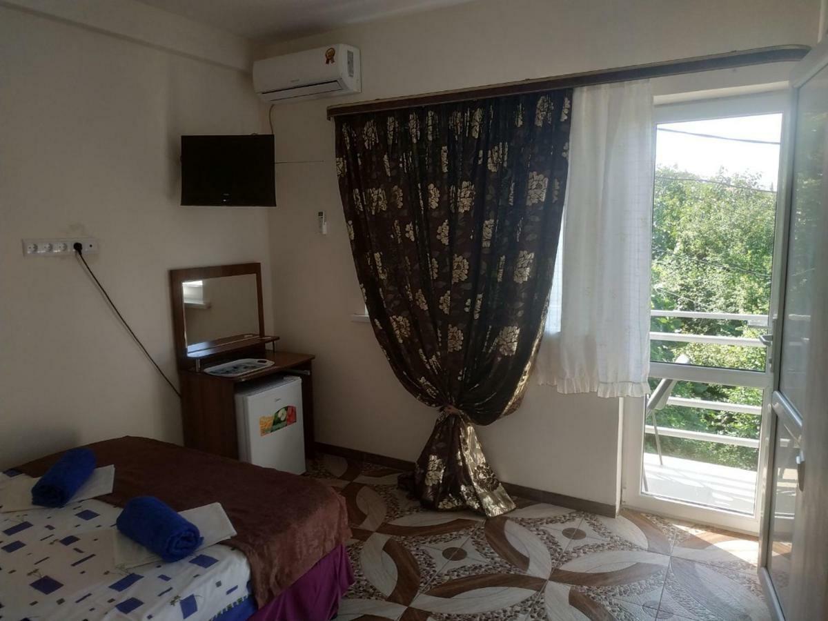 Guest House U Antoniny Gagra Rum bild